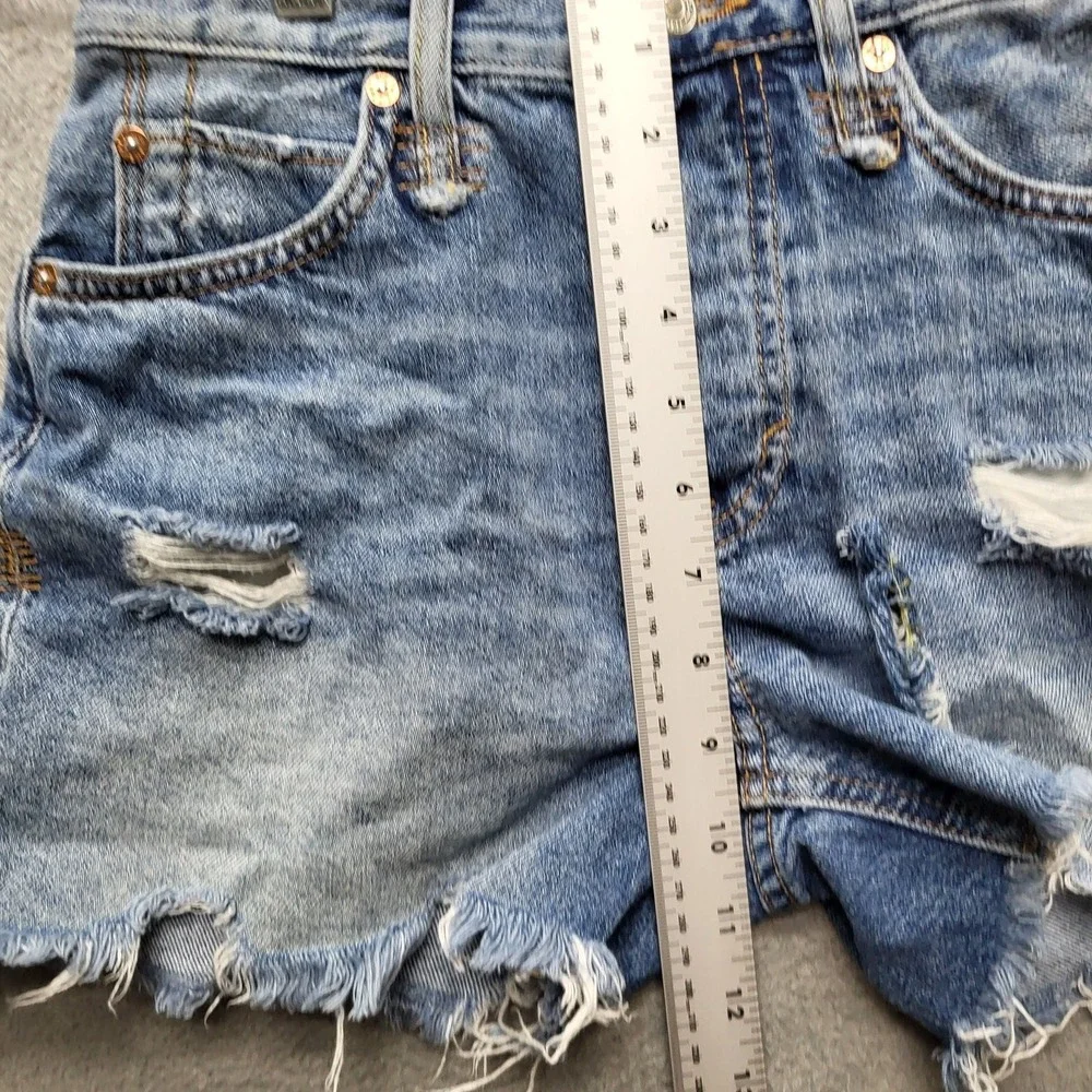 We The Free Women Shorts 24 Blue Denim‎ Cutoff Distressed Indie Sleaze